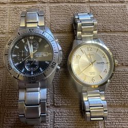 Used bundle of 2 men’s Citizen stainless steel watches