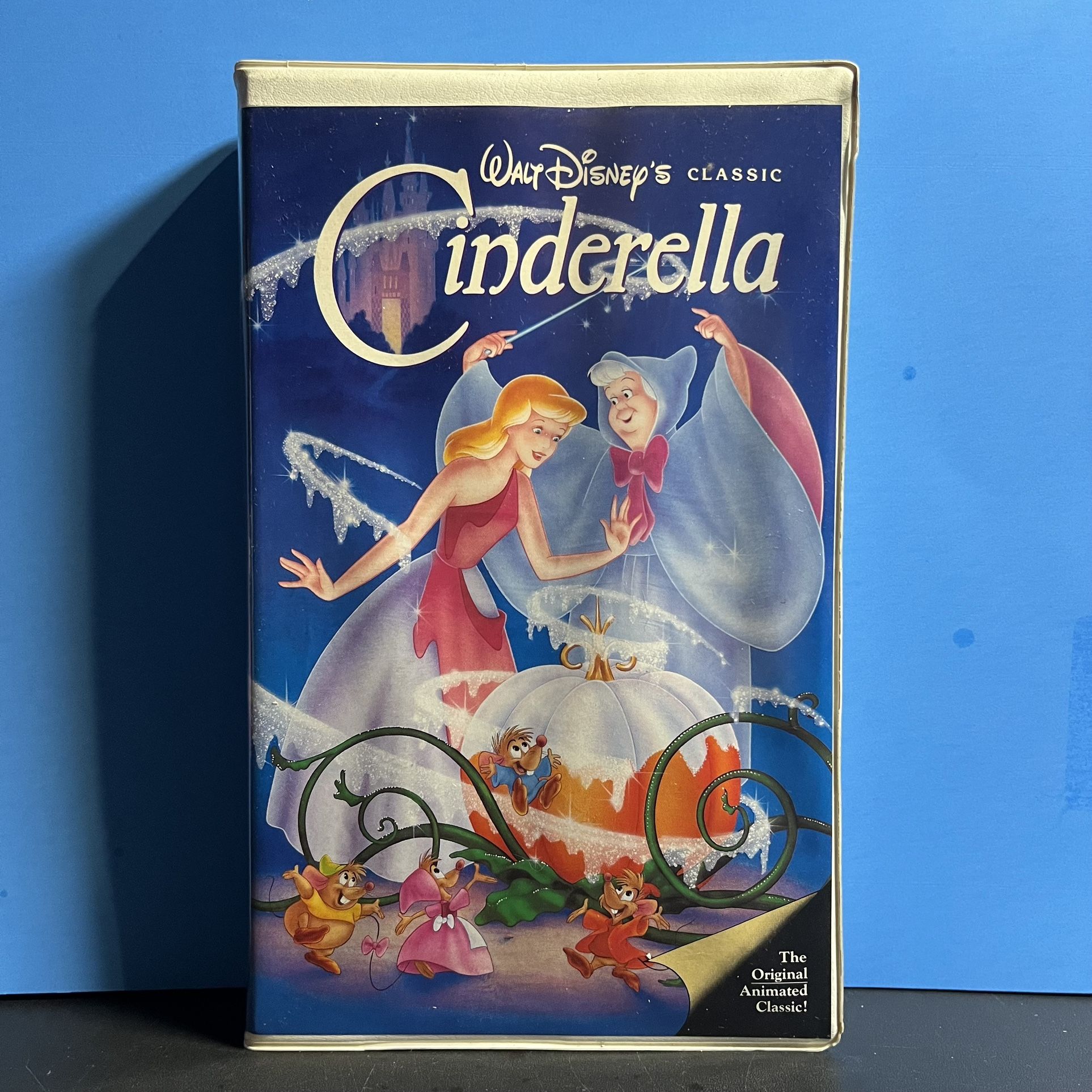Walt Disney’s Classic Cinderella VHS Movie (1995 Black Diamond) - Clamshell Case