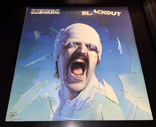 SCORPIONS Blackout LP Récord Vinyl SRM-1-4039