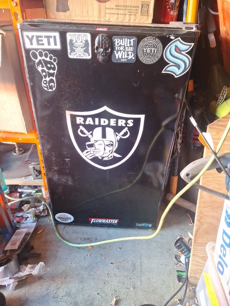 Magic Chef Mini Fridge