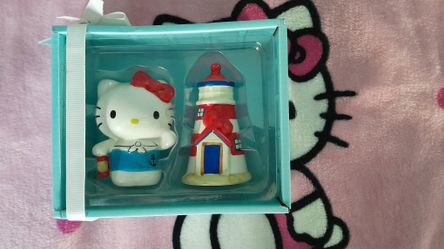 Hello Kitty Salt and Pepper Shakers