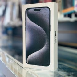 iPhone 15 Pro Max (Factory Unlocked) 