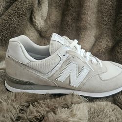 Men's New Balance shoes size 13