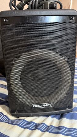 Dolphin speaker