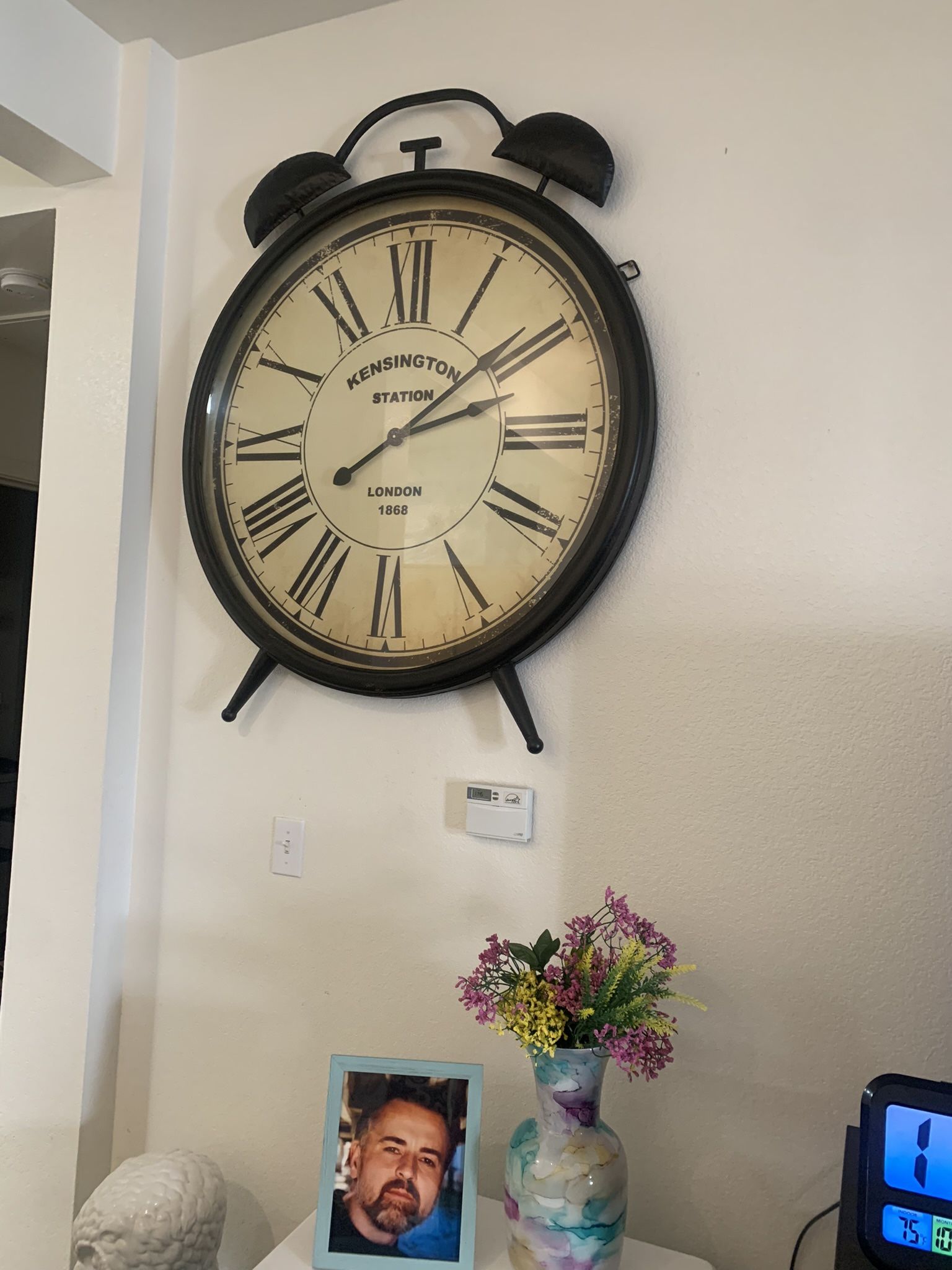 HUGE WALL CLOCK!