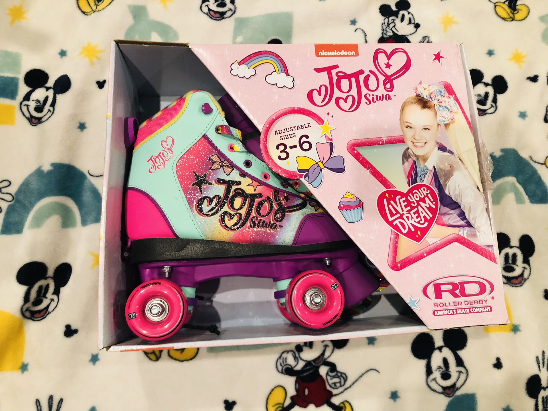JoJo Siwa Adjustable Quad Star Roller Skates, Size Medium (3-6)