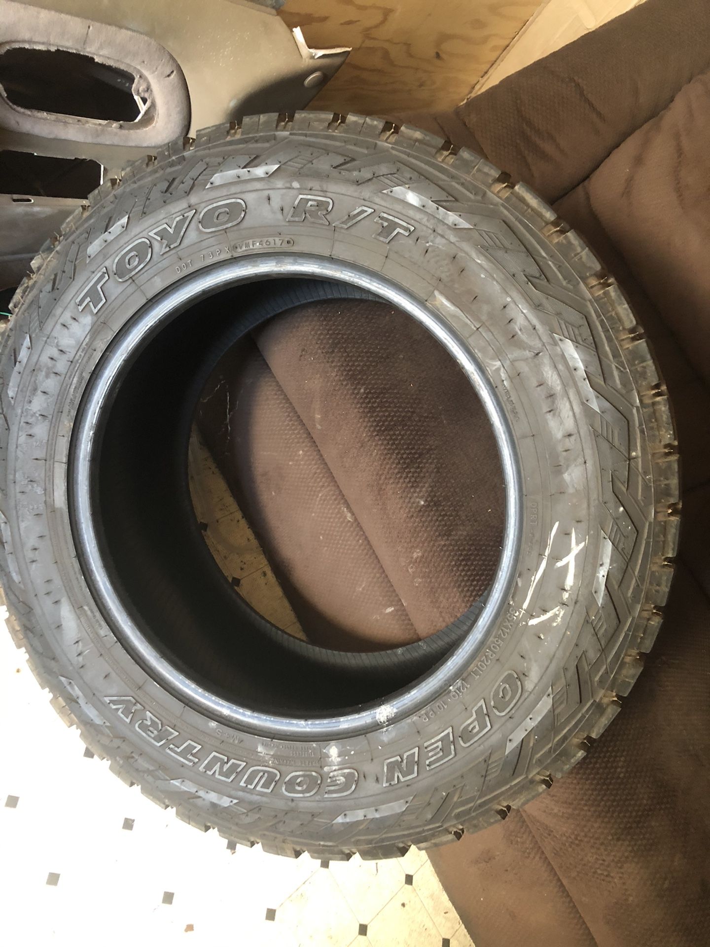 Toyo tires 35x12.5