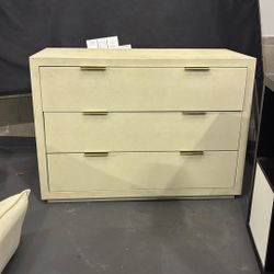 Natural 3 drawer dresser 