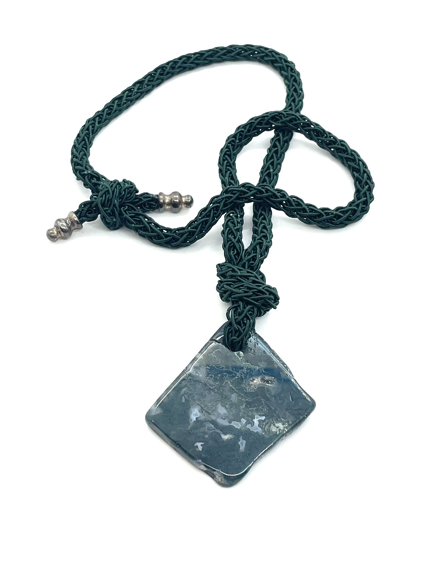 Asian Nephrite Jade Necklace. 8561