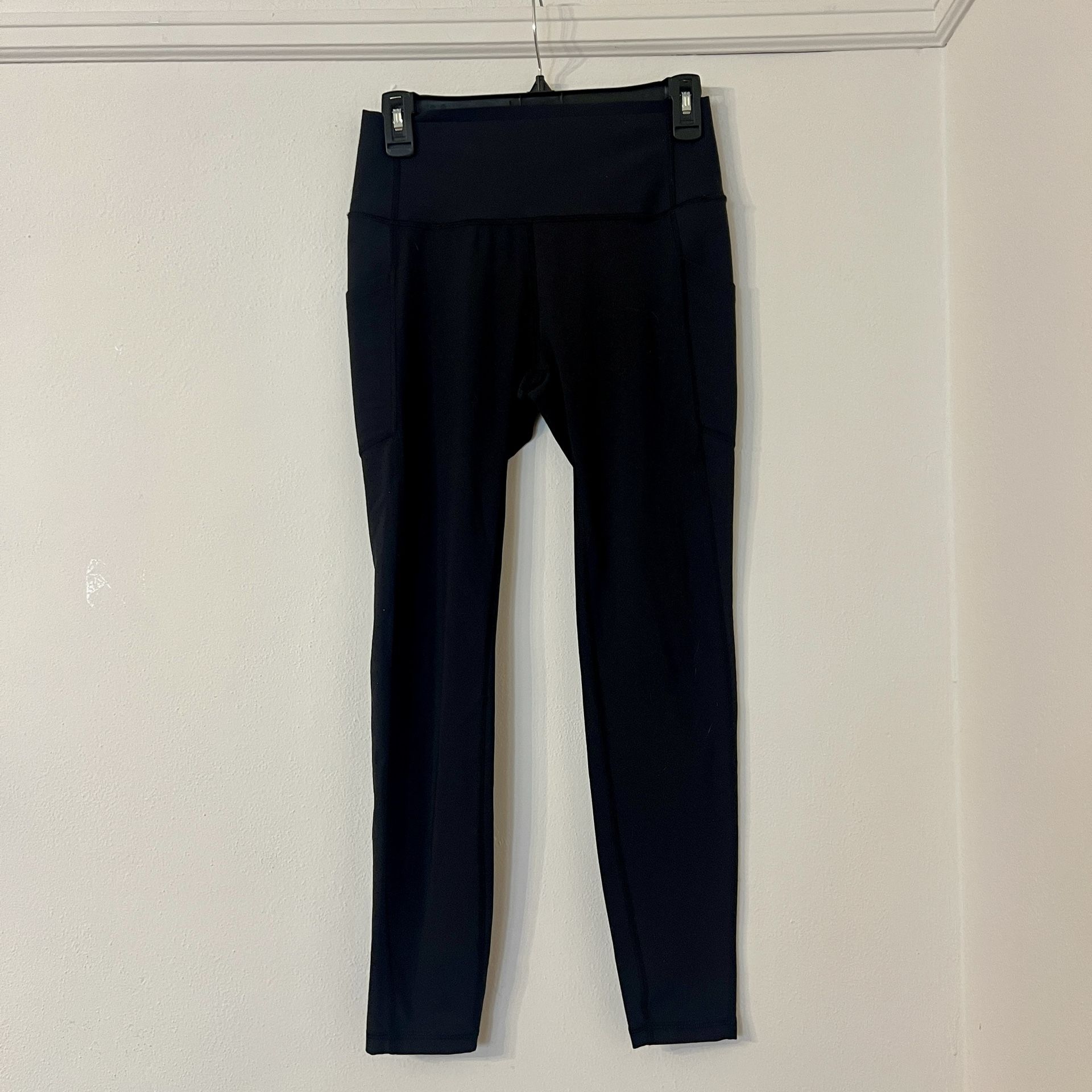 GapFit Sculpt Revolution Yoga pants / leggings black size medium