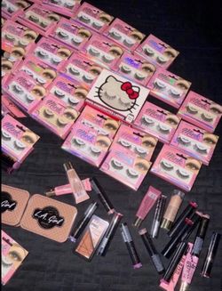 Eyelashes + make up