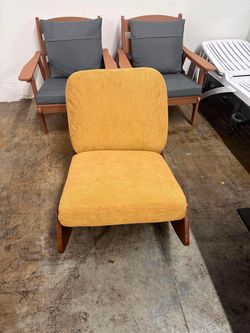 Majnesvon Comfortable Glider Rocking Chair, Upholstered Glider, Sturdy Solid Wood Frame, Retro Corduroy Fabric, Ideal Accent Reading Chair for Bedroom