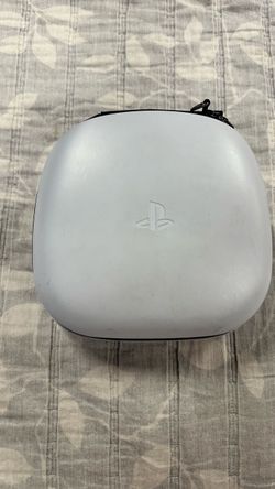 Sony Dualsense Controller, case and accessories