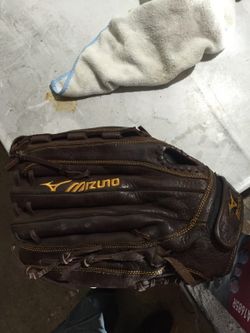 Baseball glove