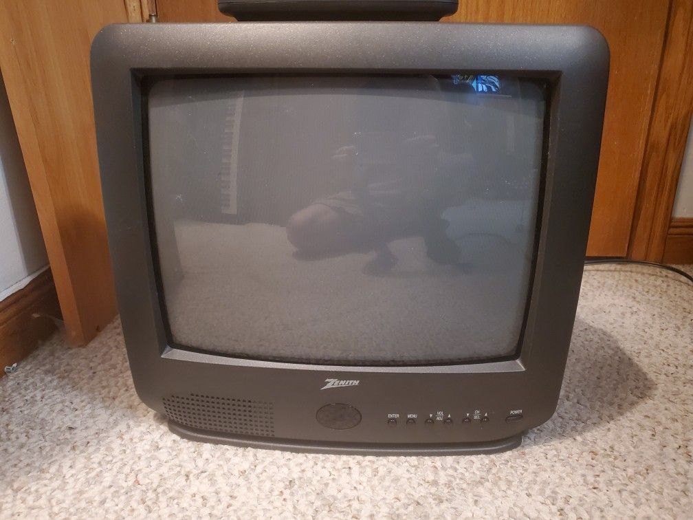 13 Inch Zenith Color TV. Cathode Ray Tube (CRT)