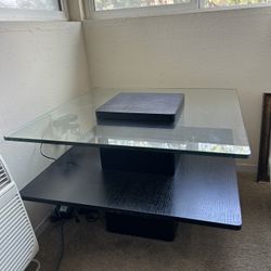 Coffee Table With A Set Of Side Tables 