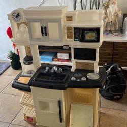toy Kitchen