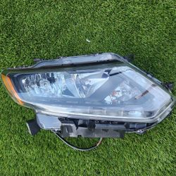 2014-2016 Nissan Rogue Right Side Headlight Replacement