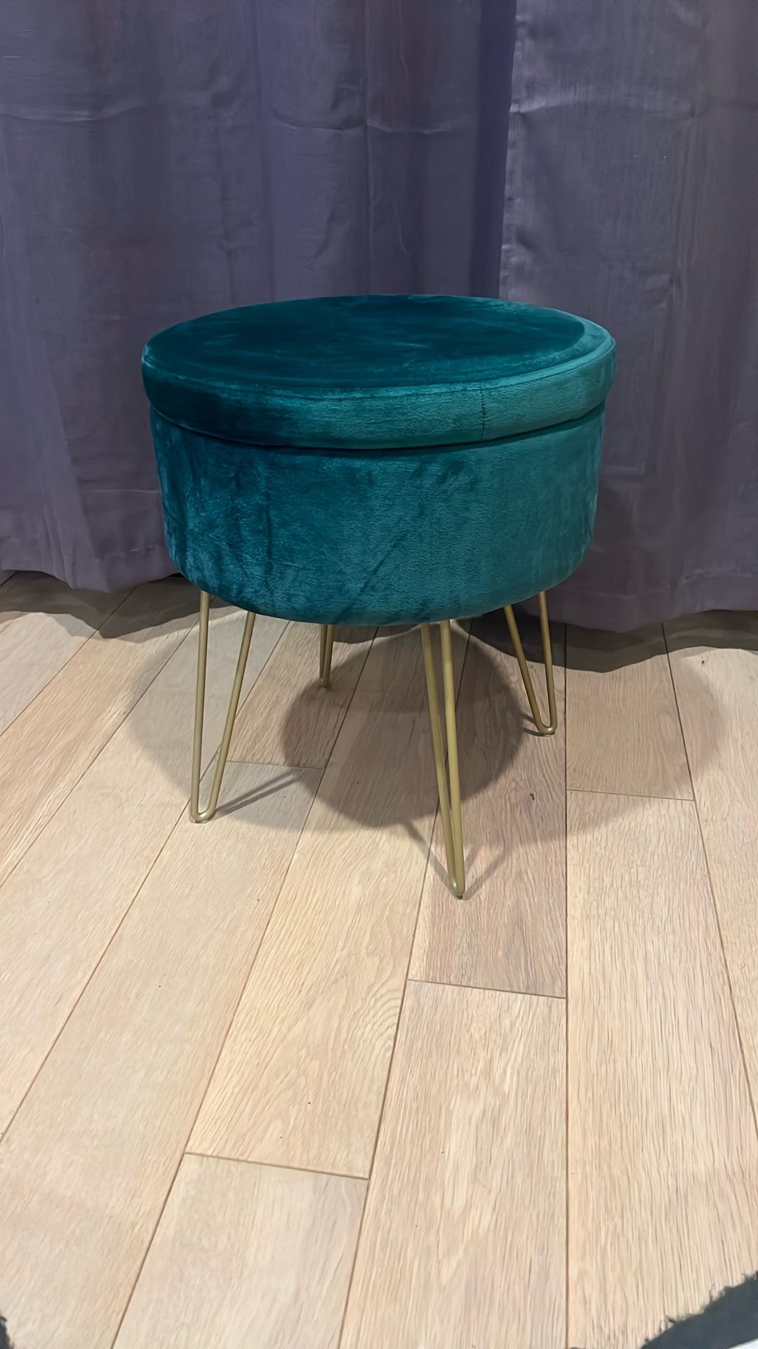 (Pending Sale) Amazon - Ornavo Home Modern Round Velvet Storage Ottoman