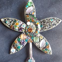 Brooch