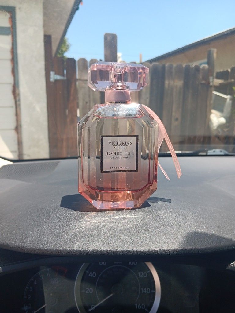 Bombshell Perfume