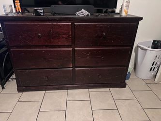 FREE 6-Drawer Dresser – Pickup Only