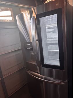 Lg refrigerator everything works perfectly fine