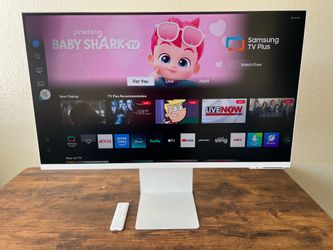 Samsung Smart Monitor M8 32” 4K UHD USB-C Smart Monitor