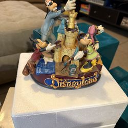 Mickey And Goofy Figurine 
