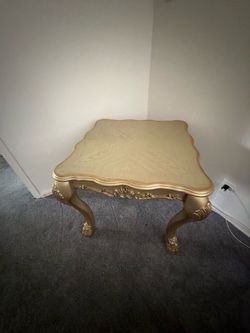 Nice corner table
