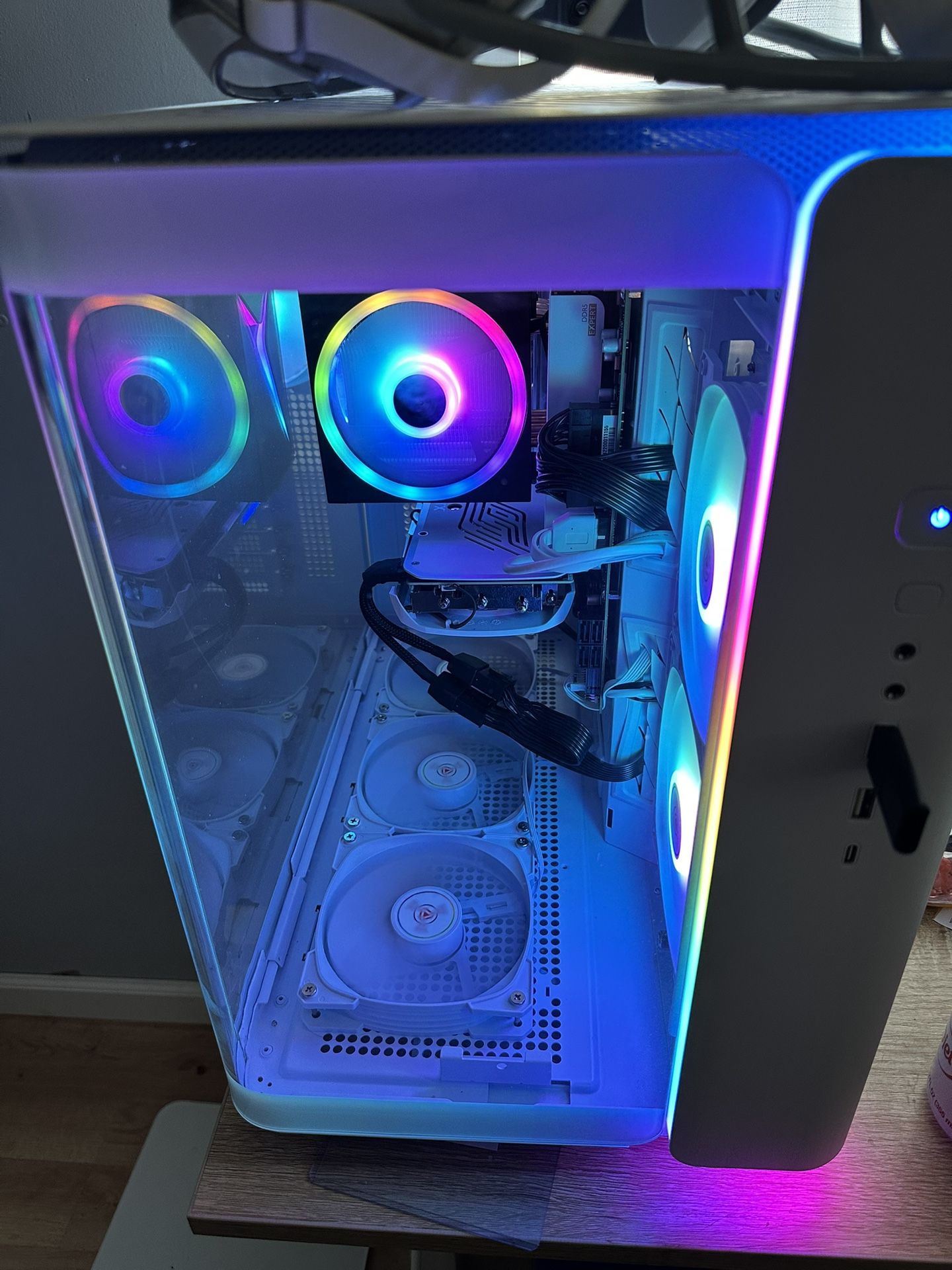 Sky tech Gaming Desktop RTX 4070 Super