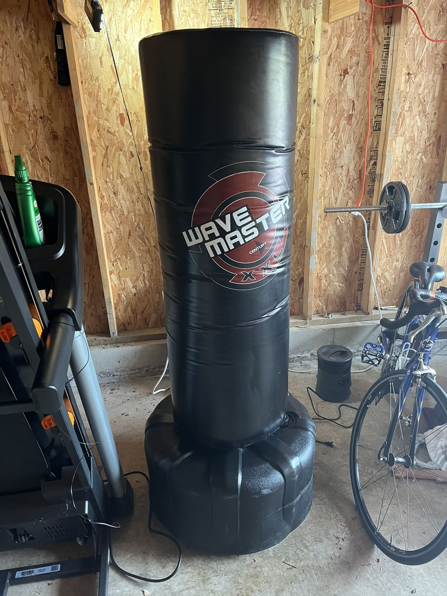 Wavemaster Kickboxing Bag for Sale in Bothell, WA OfferUp