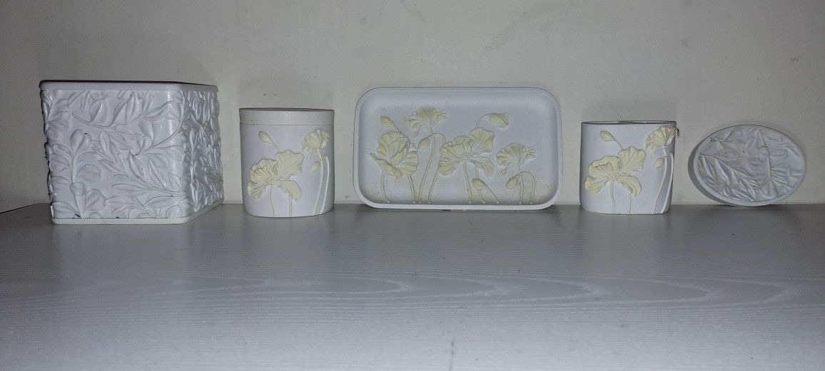 FREE - Bathroom Accessory Sets.