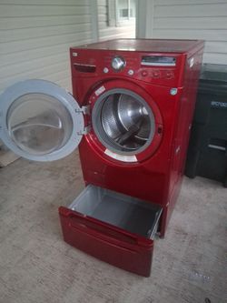 LG washer & dryer with pedestals!