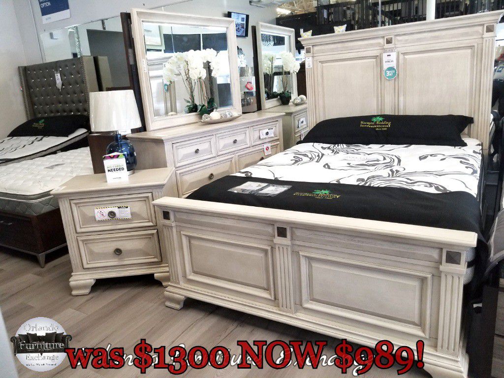 $989 FREE DELIVERY! BRAND NEW QUEEN BED FRAME DRESSER MIRROR AND NIGHTSTAND!! DISPLAY