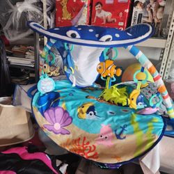 Disney Baby Finding NEMO Mr Ray Ocean Lights & Music Activity Play Gym