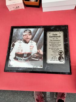 Dale Earnhardt plaque