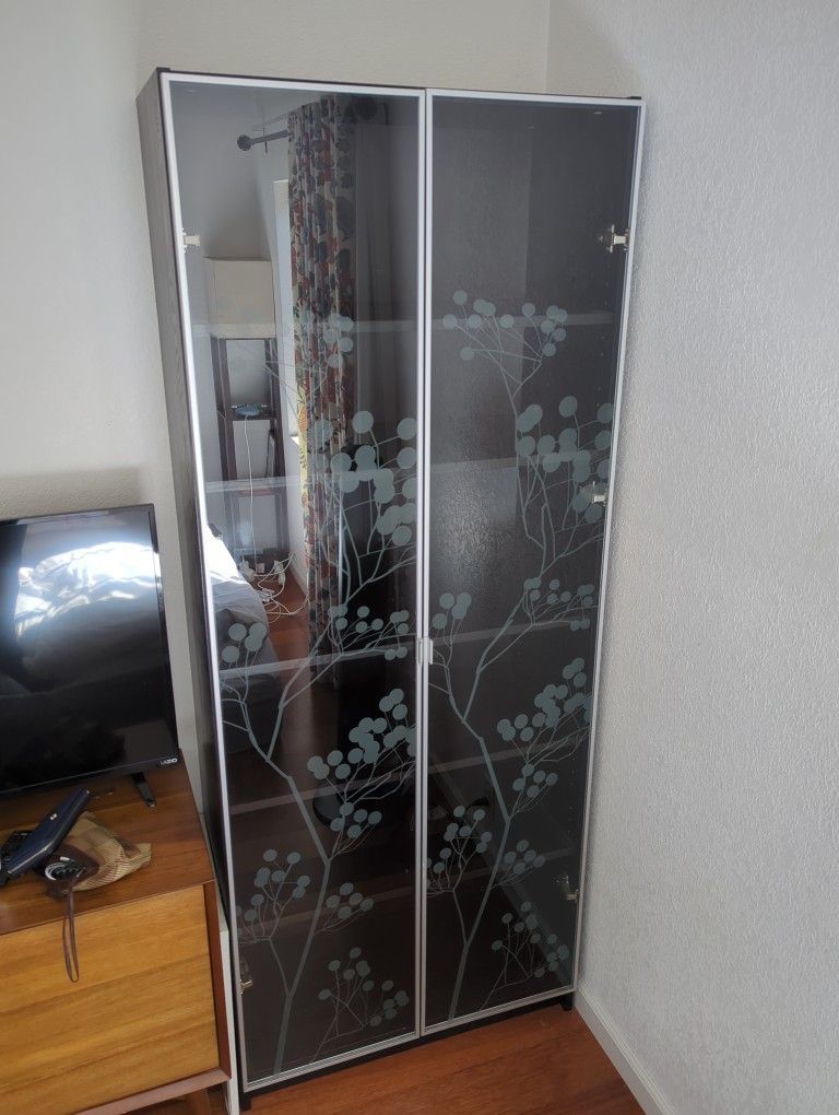 Closet In Very Good Condition