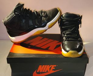 Air Jordan 11 Retro “72-10” – Men’s Size 8.5