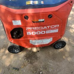 Not Works Good Only For Parts  PREDATOR PORTABLE INVERTER  5000 Wtts