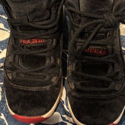 Jordan 11s 