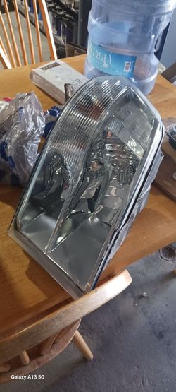 Dodge ram 2013 pass headlight.