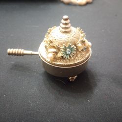 Vintage 1950's Gold Tone Saccharin Trinket Serving Dish