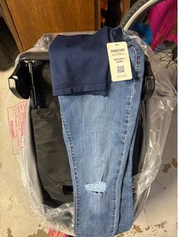 Levi’s maternity pants