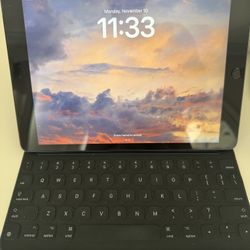 iPad WiFi + Cellular Apple Keyboard 
