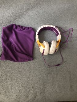 Skull candy Kobe Bryant 24 headphones