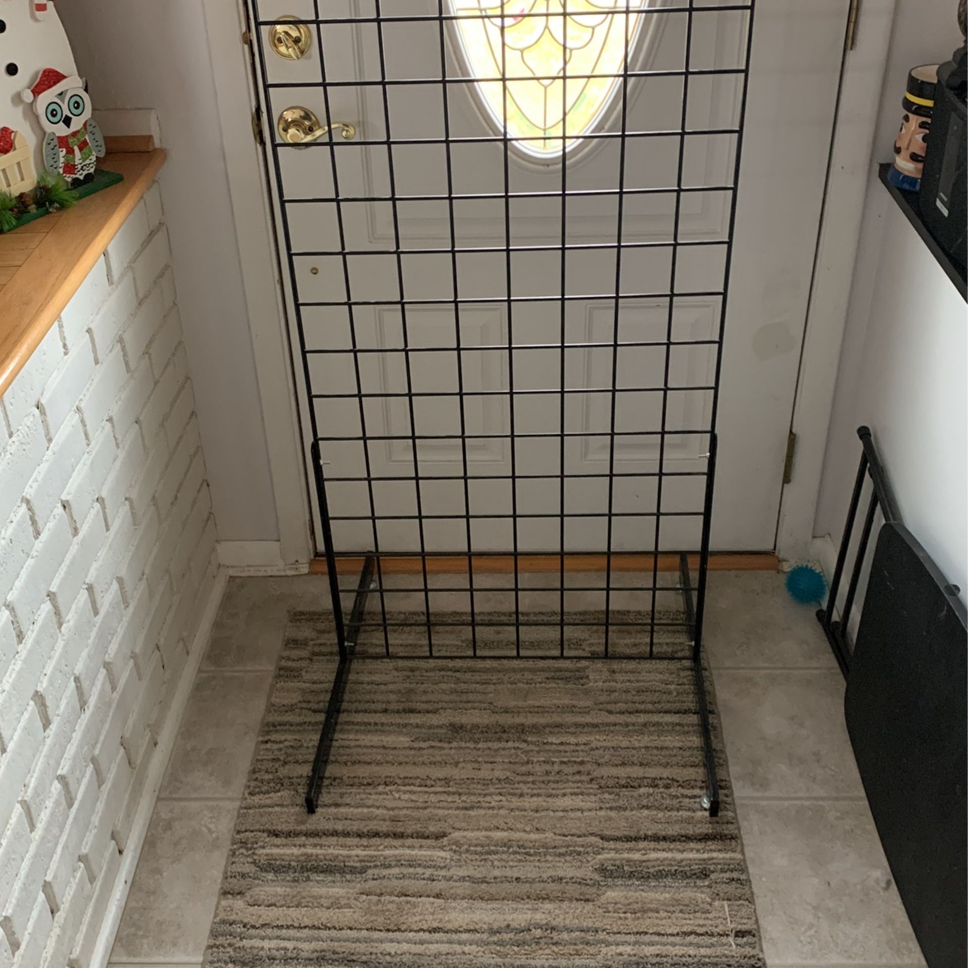 2x6 Foot Black Standing Metal Grid Screens-8 Standing & 2 Free Standing Grids