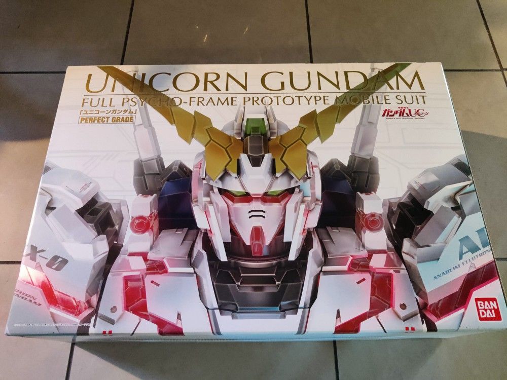 Perfect Grade Unicorn Gundam (Built)
