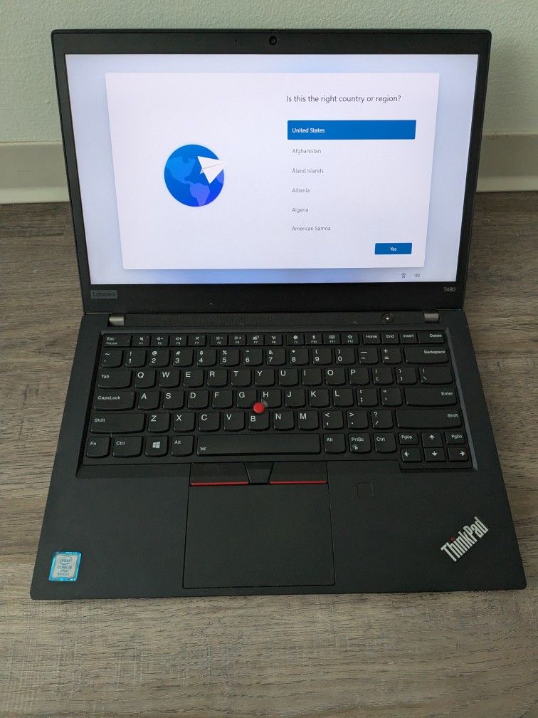 Lenovo Thinkpad T490 i5-8365U 1.6GHzc12GB RAM 256GM SSD Windows 11 Pro TESTED