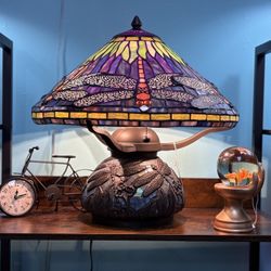 Tiffany Style Dragon Fly Lamp
